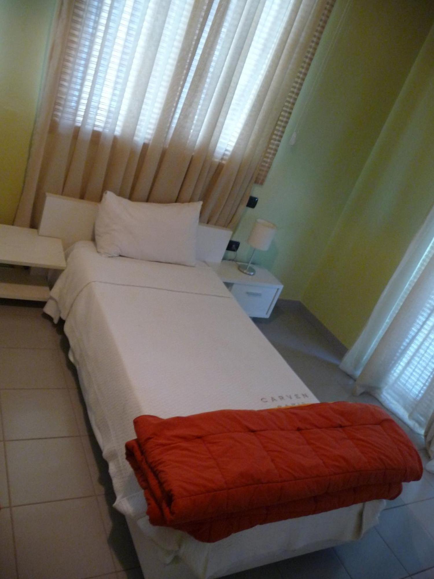 Luani A Hotel Шкодер Номер фото